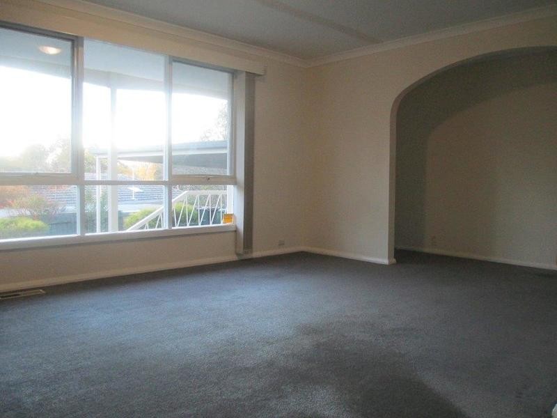 10 Brenda Court, Croydon VIC 3136