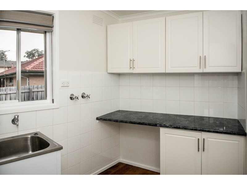 15 Croydondale Drive, Mooroolbark VIC 3138