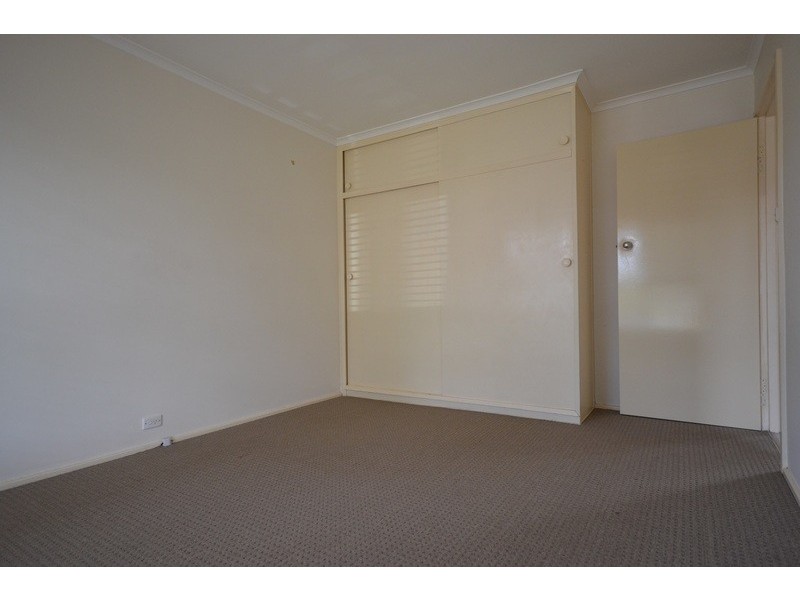 32 Dryden Concourse, Mooroolbark VIC 3138