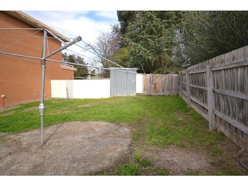 32 Dryden Concourse, Mooroolbark VIC 3138