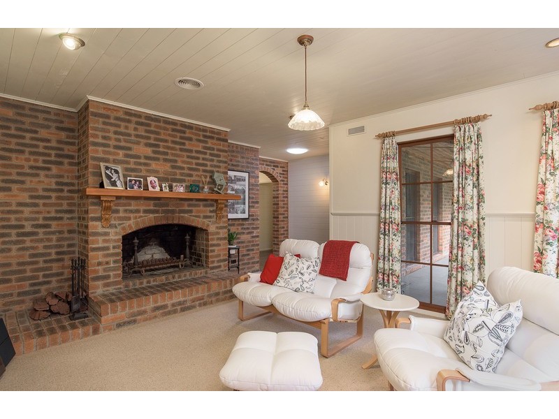 81 Edinburgh Road, Lilydale VIC 3140