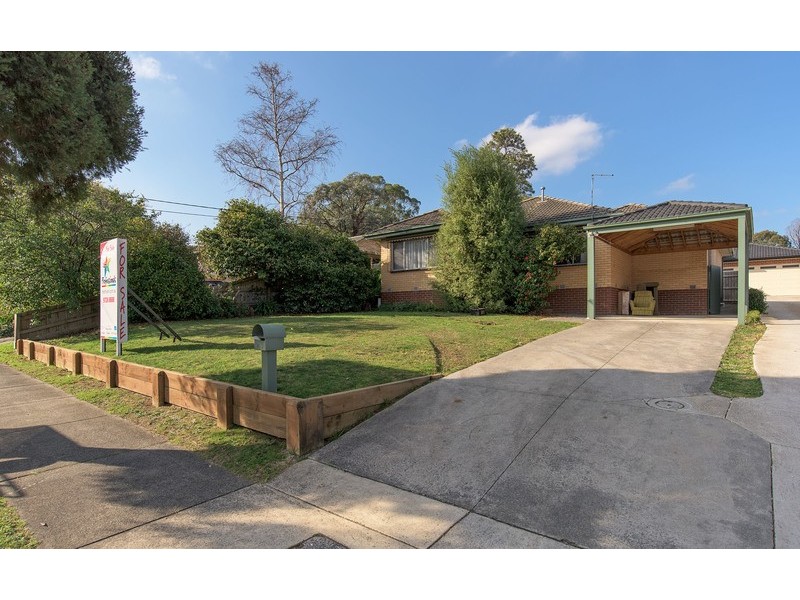 18 Mountfield Road, Kilsyth VIC 3137