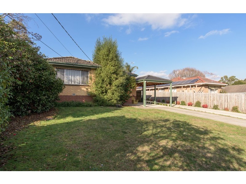 18 Mountfield Road, Kilsyth VIC 3137