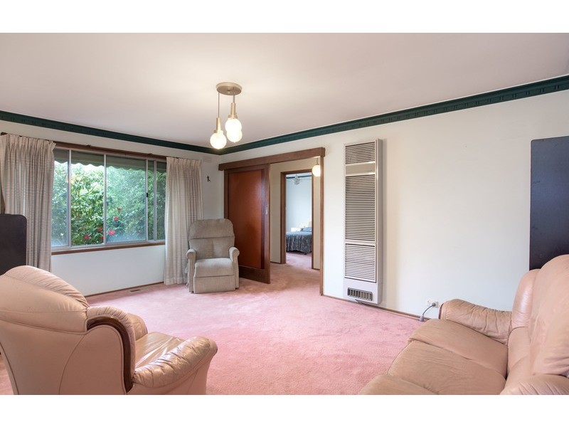 18 Mountfield Road, Kilsyth VIC 3137