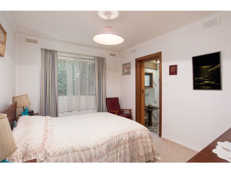 36 Jackson Street, Croydon VIC 3136