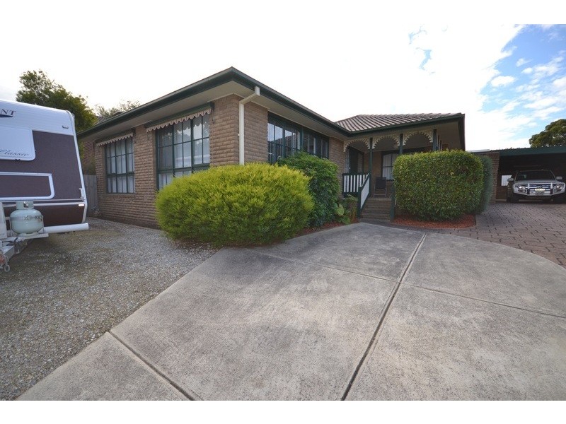 7 Pampero Court, Mooroolbark VIC 3138