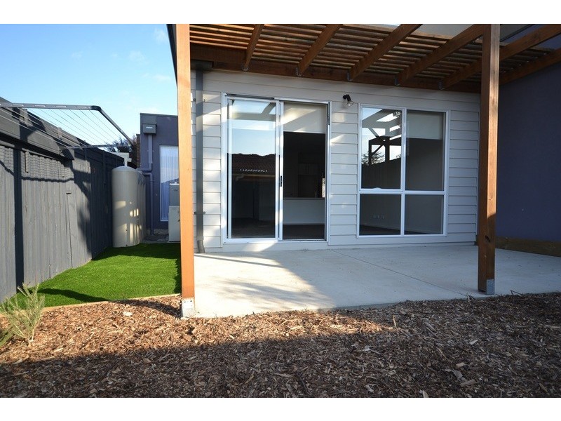 4/26-28 Deschamps Street, Lilydale VIC 3140