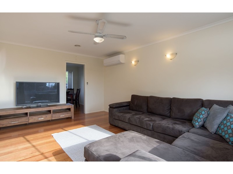 16 Lockhart Court, Kilsyth VIC 3137