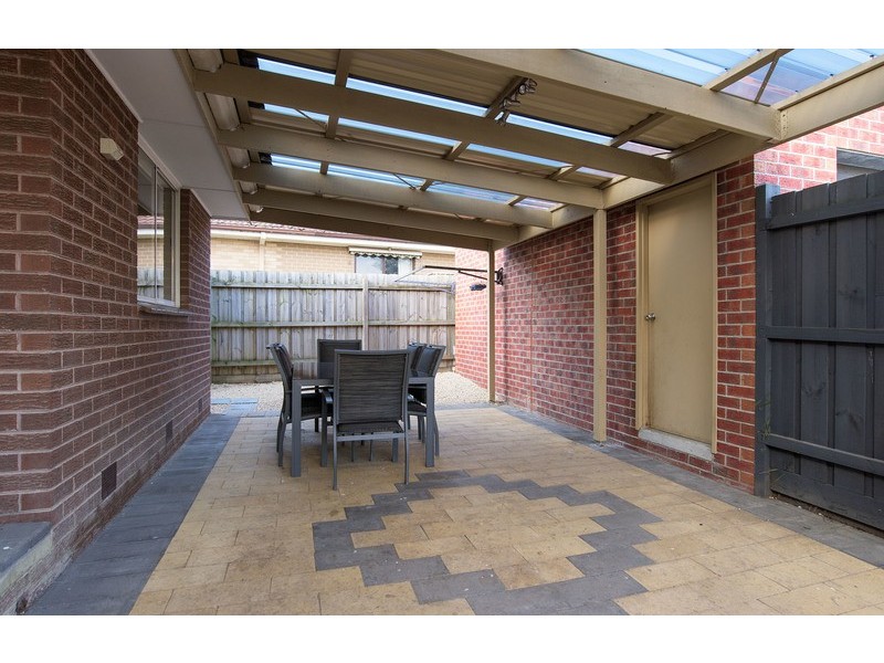 16 Lockhart Court, Kilsyth VIC 3137