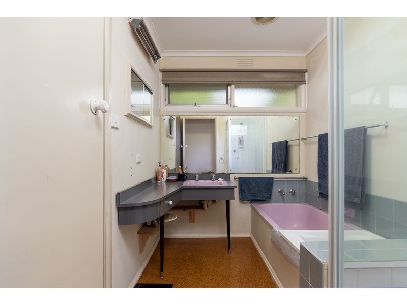 46 Winyard Drive, Mooroolbark VIC 3138