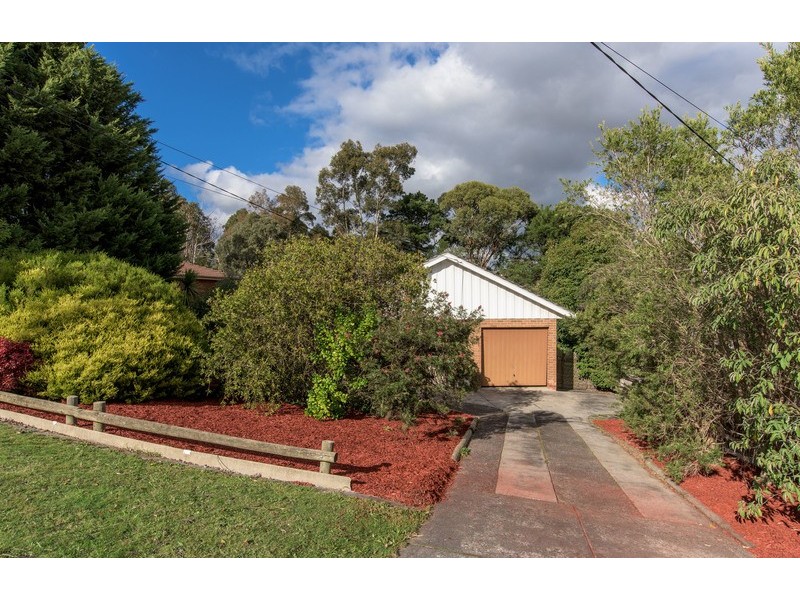 46 Winyard Drive, Mooroolbark VIC 3138