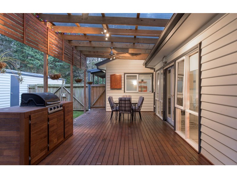 8 Joy Avenue, Mount Evelyn VIC 3796