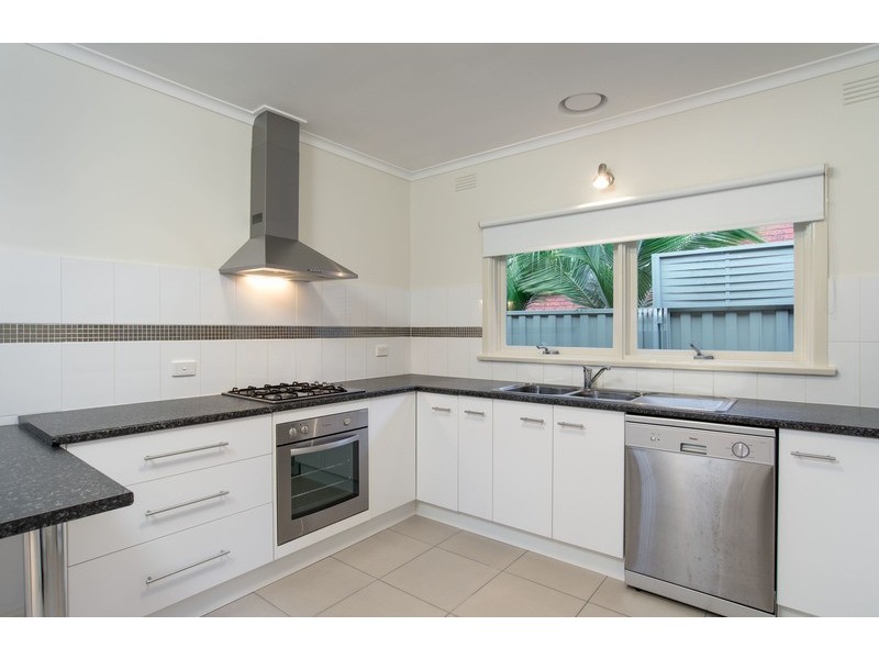 38 Sweetland Road, Mooroolbark VIC 3138