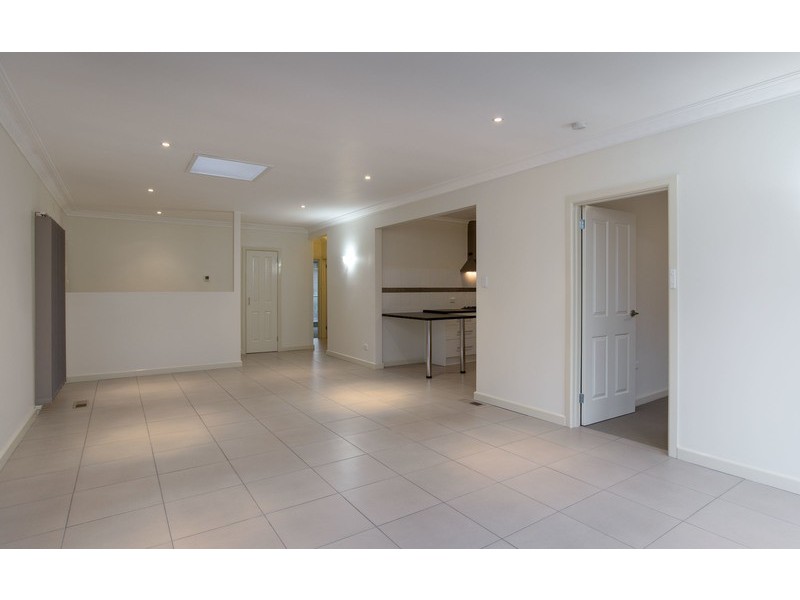 38 Sweetland Road, Mooroolbark VIC 3138