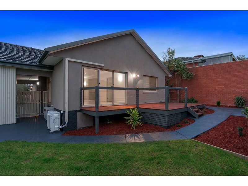 38 Sweetland Road, Mooroolbark VIC 3138