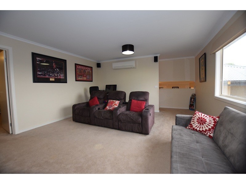 2/4 Thornton Court, Mooroolbark VIC 3138