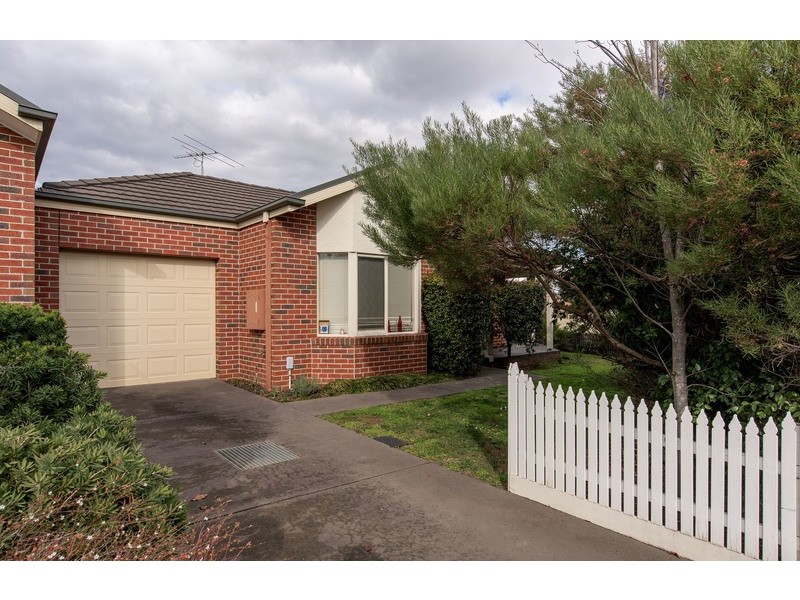1/125 Bedford Road, Ringwood East VIC 3135