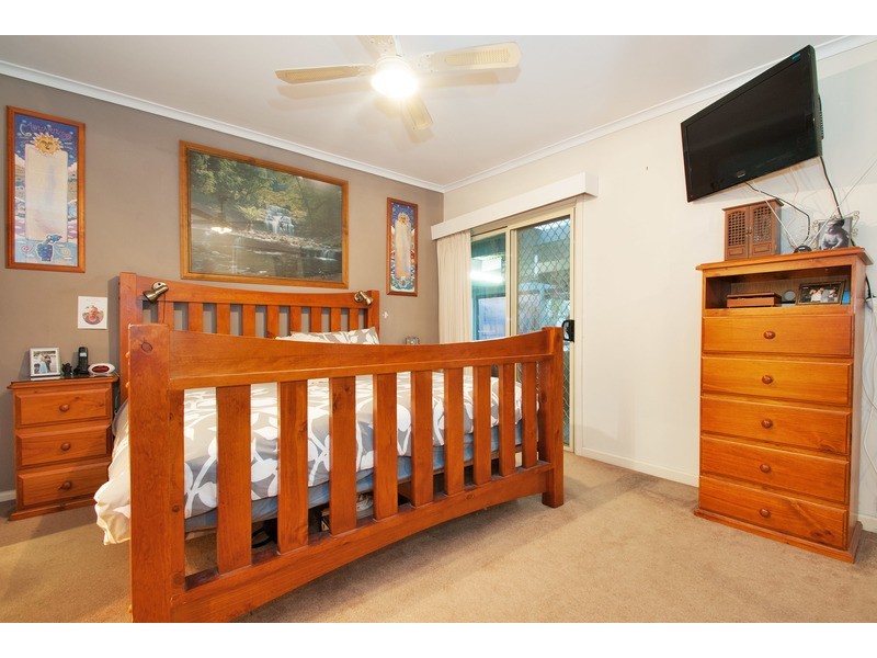 19 Shelley Avenue, Kilsyth VIC 3137