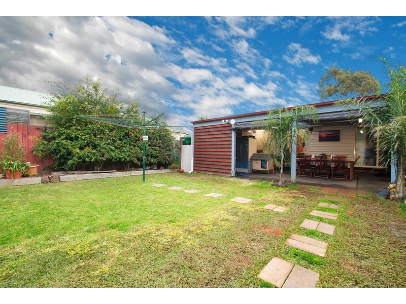 19 Shelley Avenue, Kilsyth VIC 3137