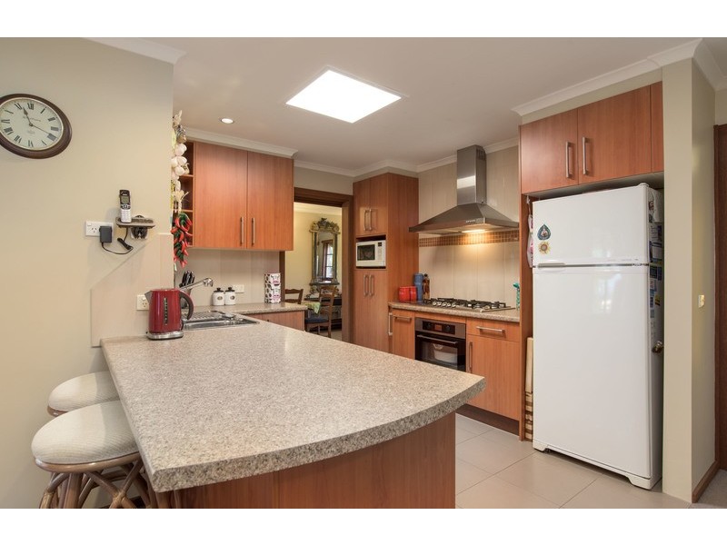 9 Quest Court, Mooroolbark VIC 3138