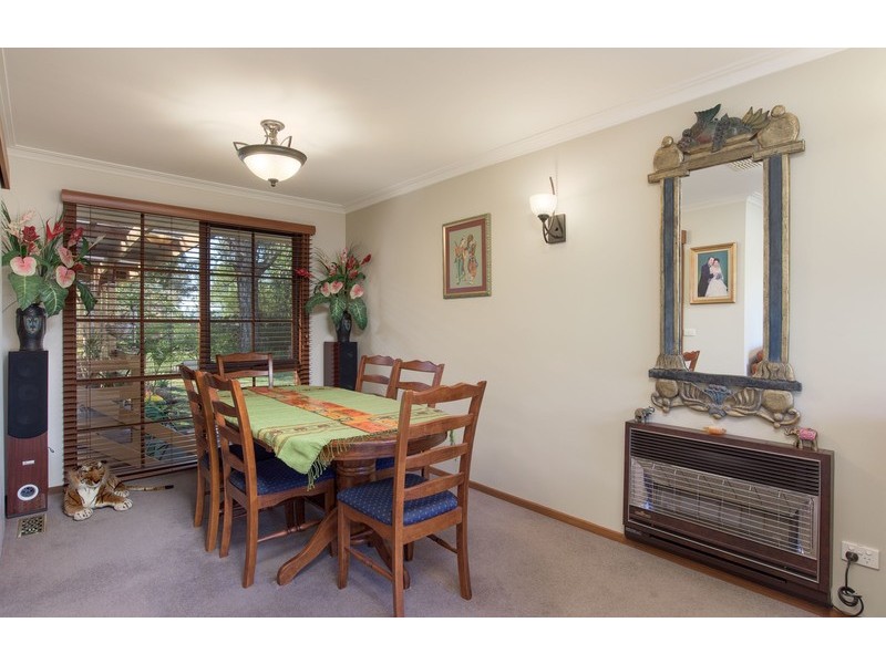 9 Quest Court, Mooroolbark VIC 3138