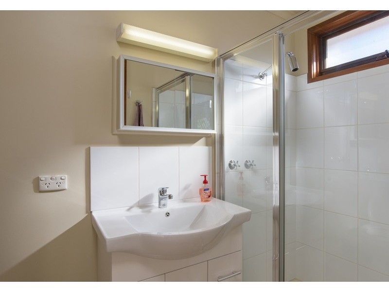 9 Quest Court, Mooroolbark VIC 3138