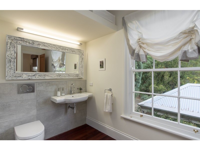 1 Lower View Road, Montrose VIC 3765