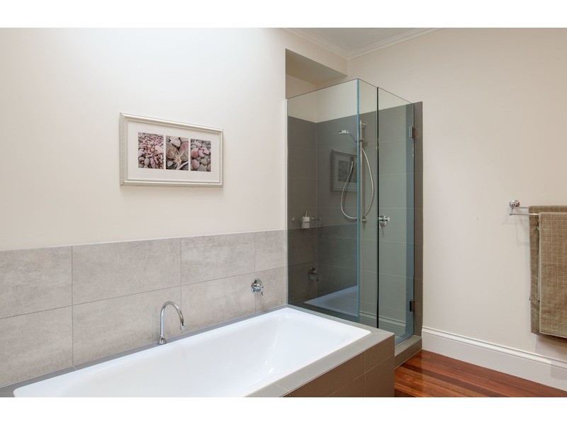 1 Lower View Road, Montrose VIC 3765