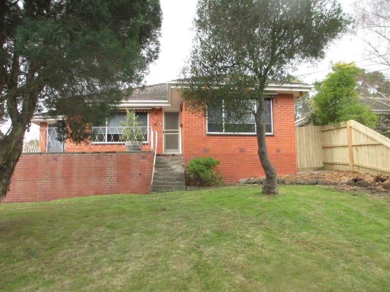 56 Highview Drive, Mooroolbark VIC 3138