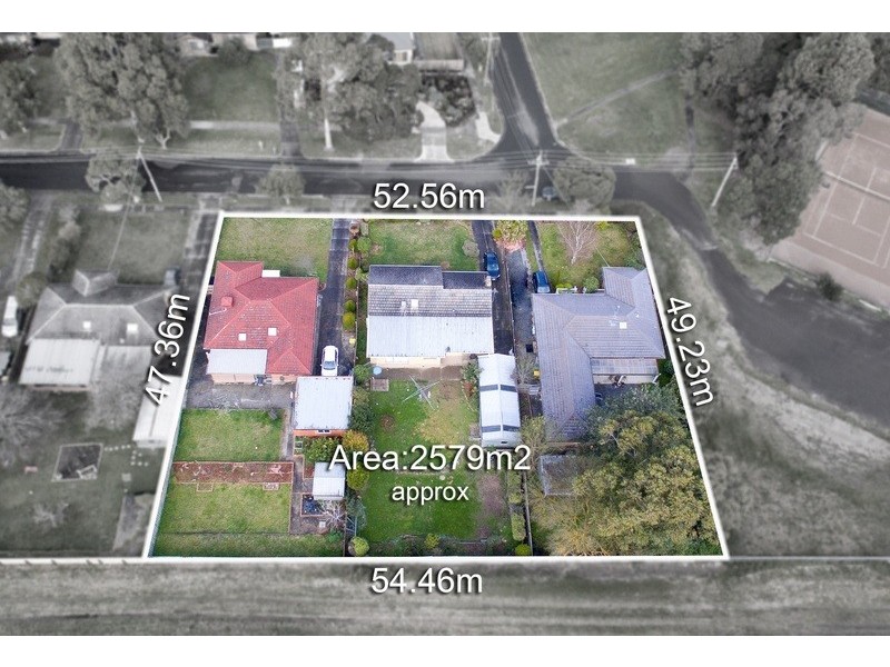 78 80 & 82 Croydondale Drive, Mooroolbark VIC 3138