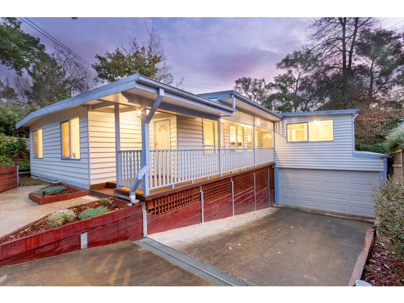 10 Warrawee Road, Mount Evelyn VIC 3796