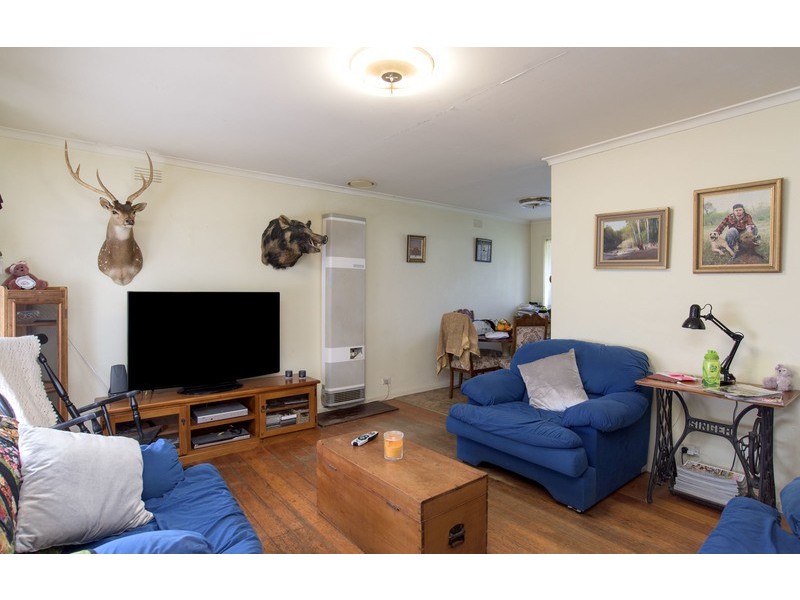 8 Alexandra Road, Lilydale VIC 3140