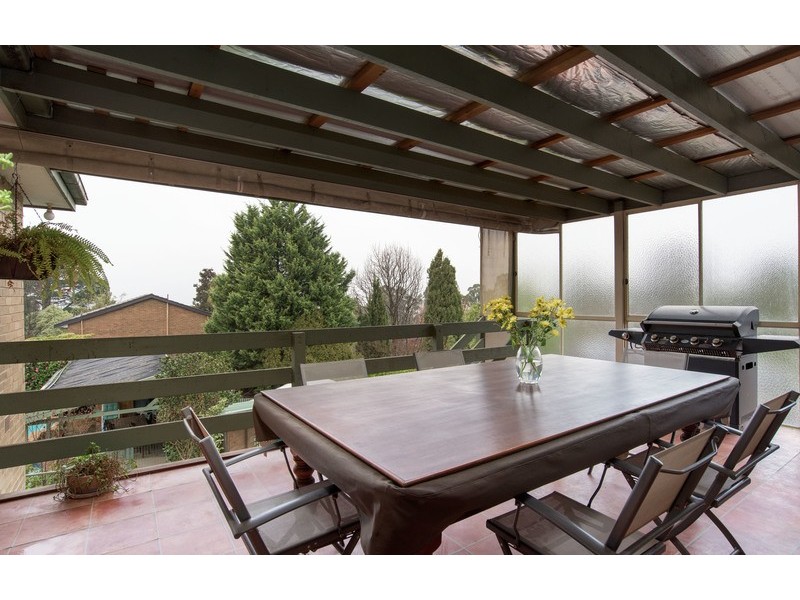 4 Crown Point, Chirnside Park VIC 3116