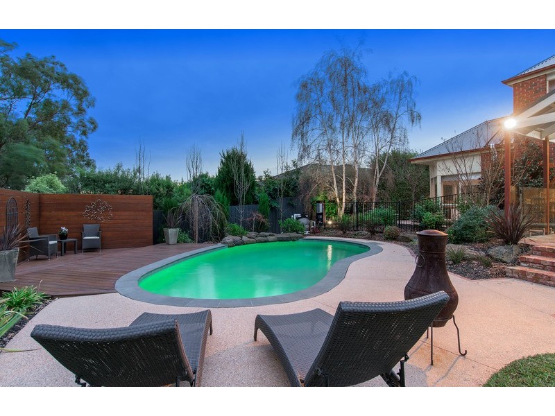 20 Valley Park Drive, Mooroolbark VIC 3138