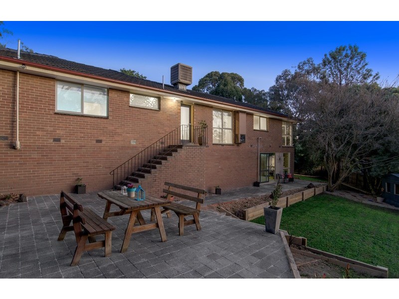 3 Lebunya Close, Mooroolbark VIC 3138