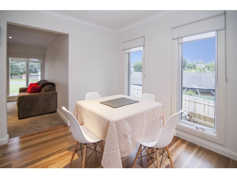 4 Nambour Drive, Mooroolbark VIC 3138