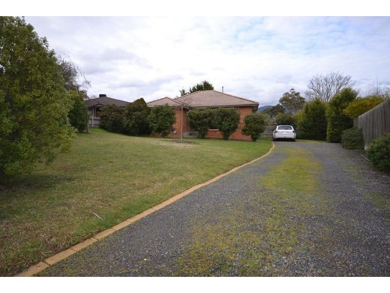 8 Milgate Court, Mooroolbark VIC 3138