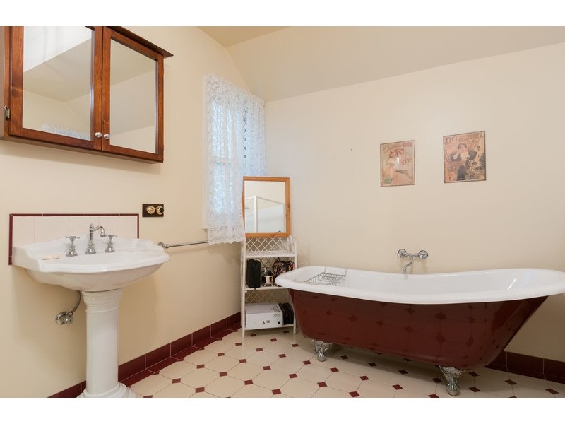 8 Baker Street, Lilydale VIC 3140