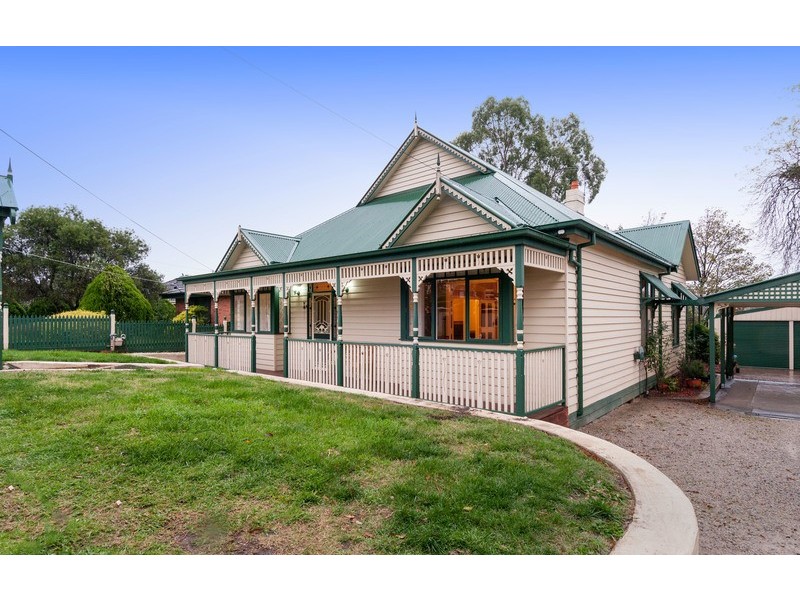 8 Baker Street, Lilydale VIC 3140
