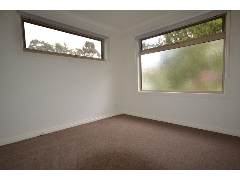 4/35 Ruskin Avenue, Croydon VIC 3136