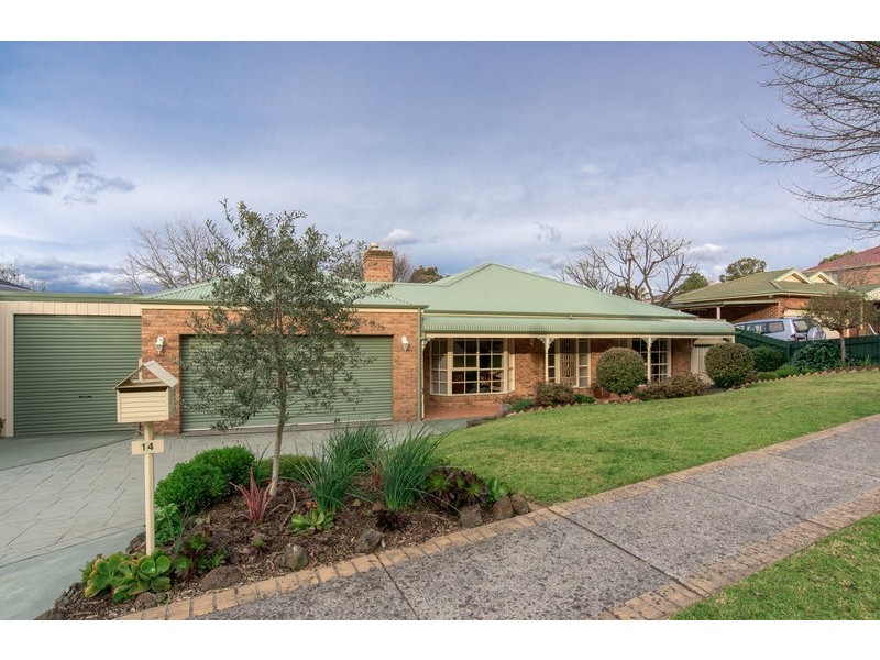 14 Yarra Valley Boulevard, Chirnside Park VIC 3116