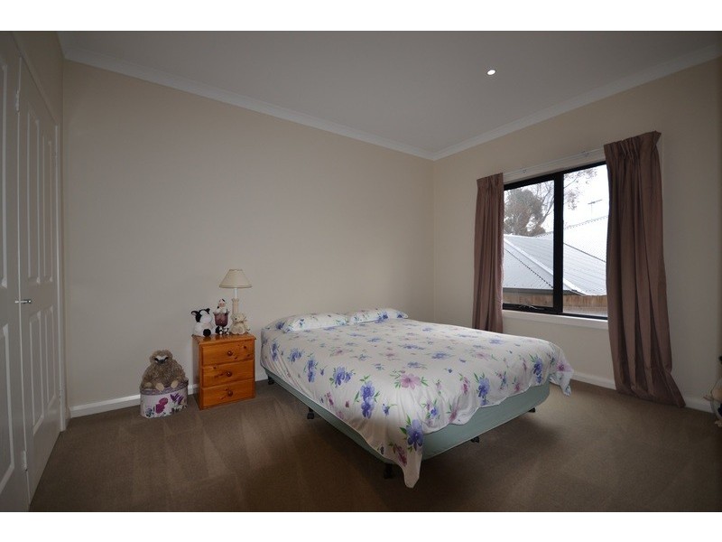 15a Balmoral Street, Kilsyth VIC 3137