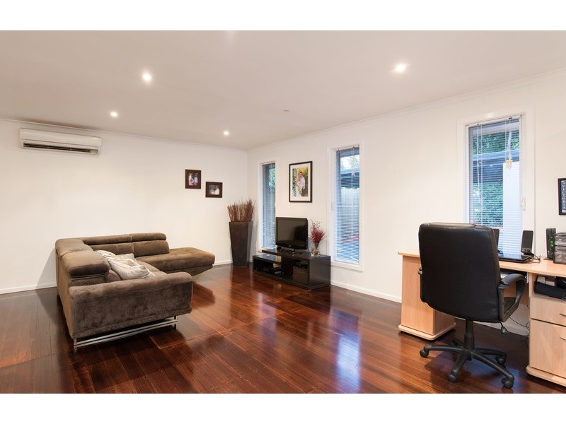 1 Farnley Street, Croydon VIC 3136