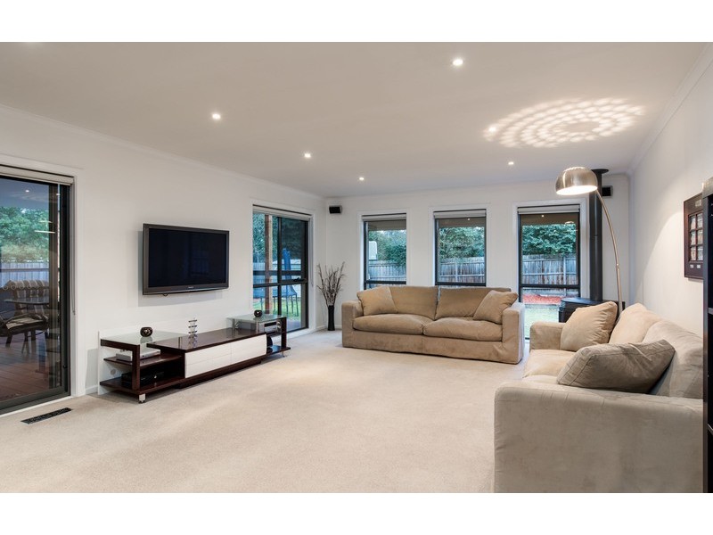 1 Farnley Street, Croydon VIC 3136