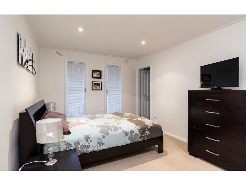 1 Farnley Street, Croydon VIC 3136