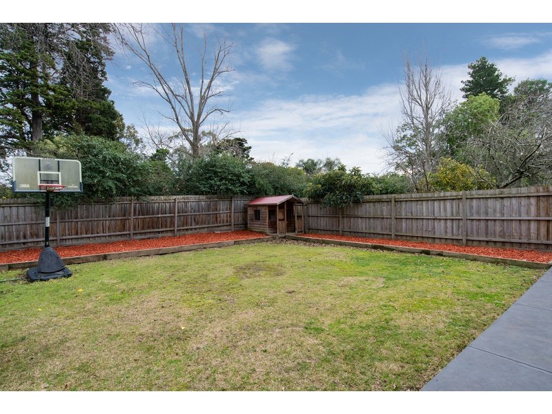 1 Farnley Street, Croydon VIC 3136