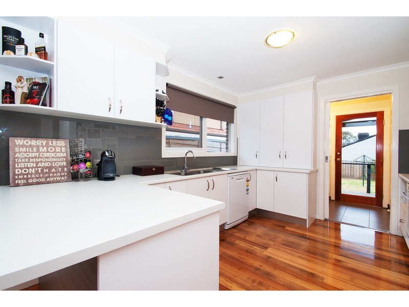 137 Cherylnne Crescent, Kilsyth VIC 3137