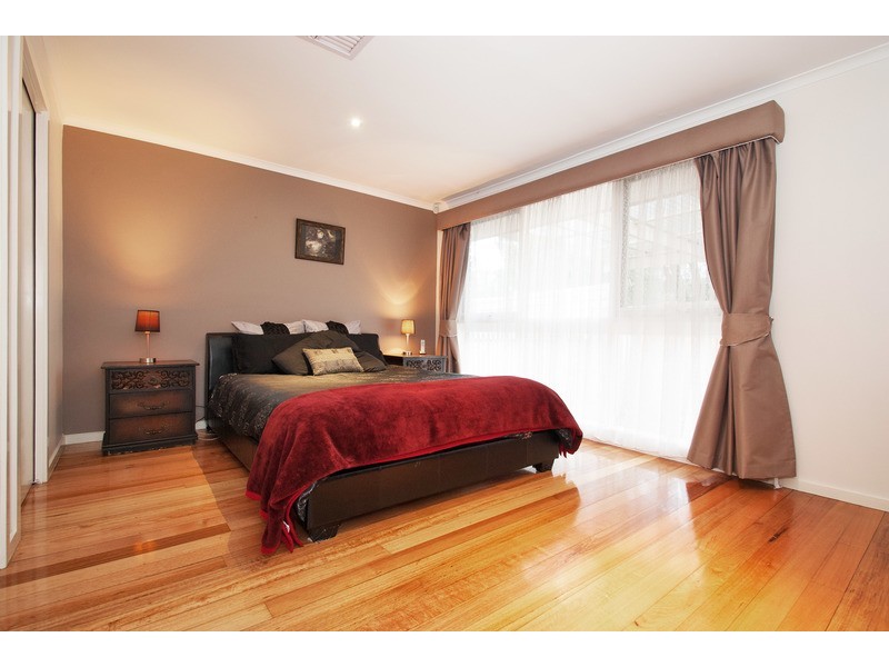 137 Cherylnne Crescent, Kilsyth VIC 3137