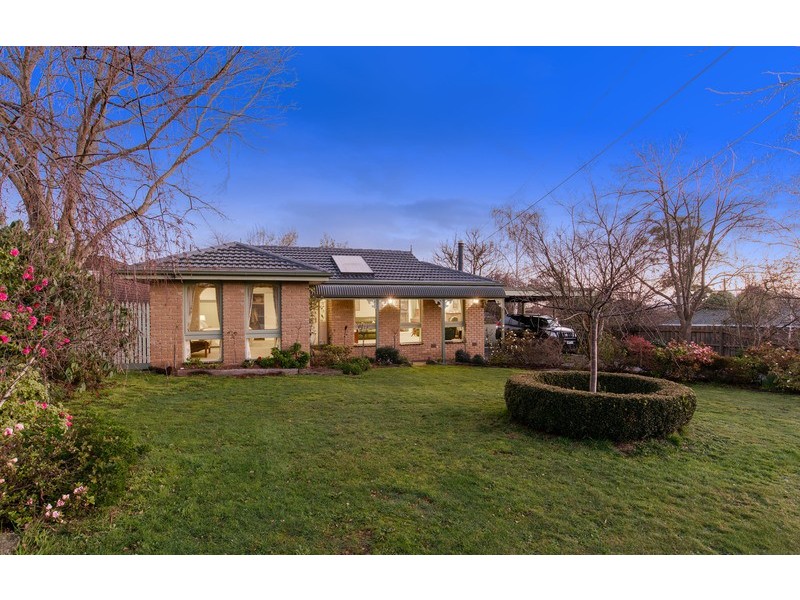 10 Kadina Court, Mooroolbark VIC 3138