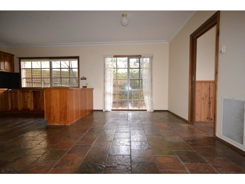 16 Great Oak Court, Mooroolbark VIC 3138